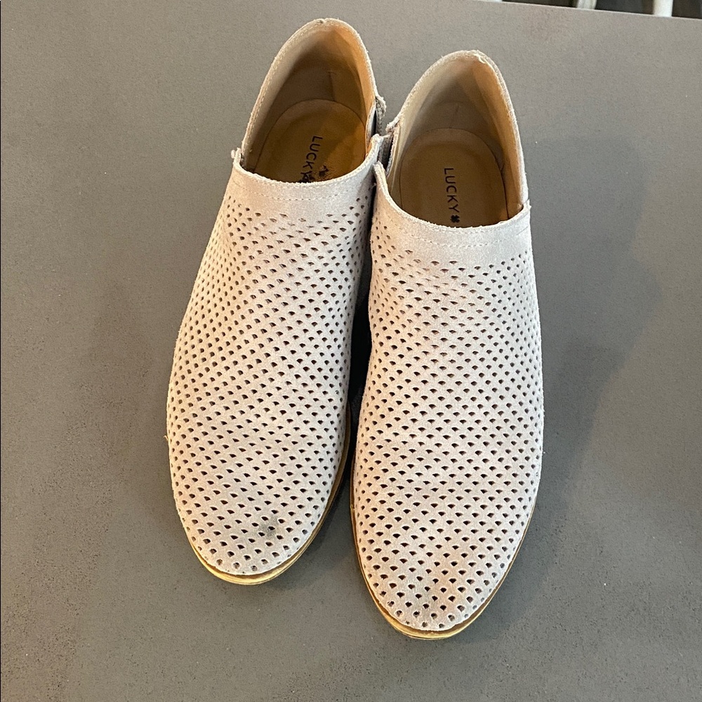 Lucky Brand Light Gray ankle booties